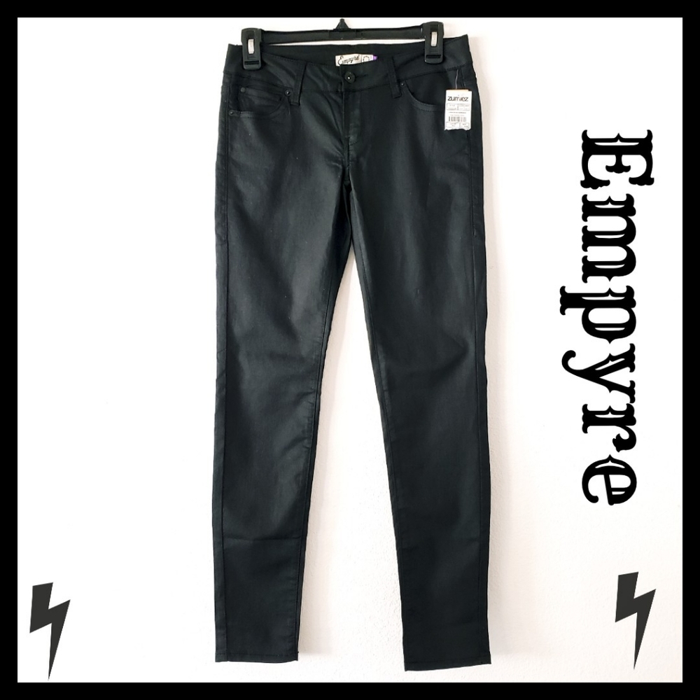 $  3/$15 (NWT)Empyre:Size:5/Logan Black Wax Denim Jegging